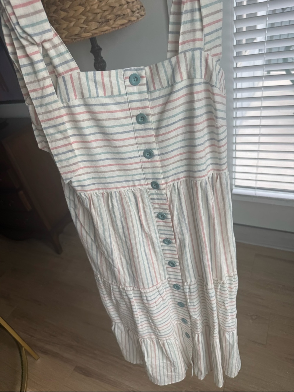 Gal meets glam dress, size 2

Striped Button-Front Sundress